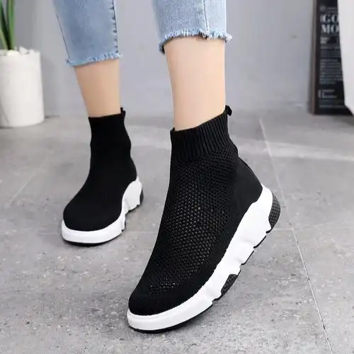 弹力袜子鞋女2022春秋新款袜靴单靴秋季黑色靴子高帮休闲运动短靴