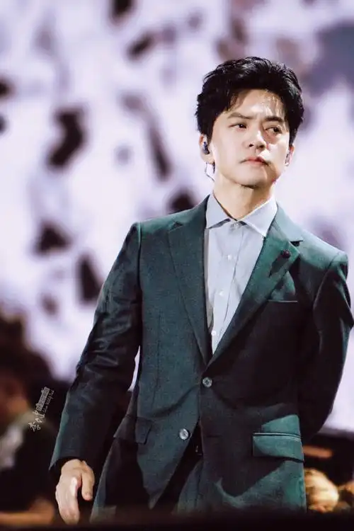 李健太湖湾音乐节##李健吉他solo