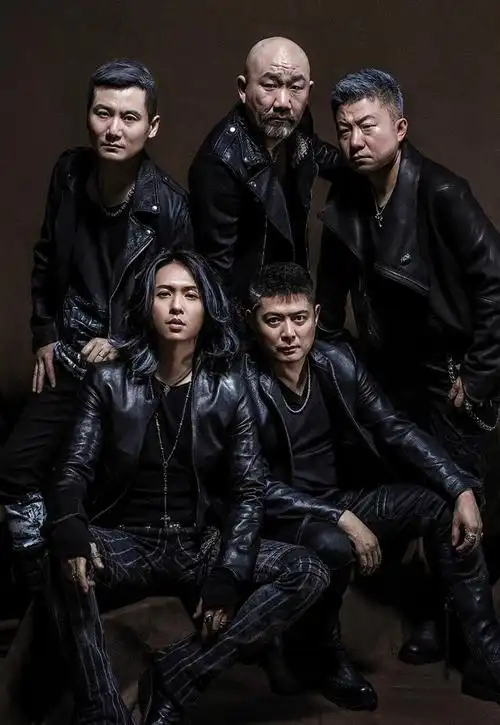 至今有36年历史的黑豹乐队,经历了10任主唱