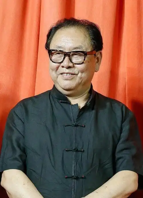 "猪八戒"马德华:戏里好色懒惰,戏外娶"嫦娥"相守48年零绯闻