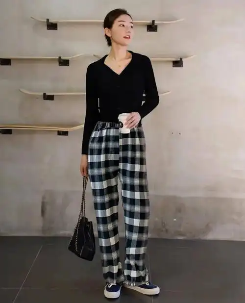 开春爆款格子阔腿裤时髦显瘦软糯亲肤超百搭