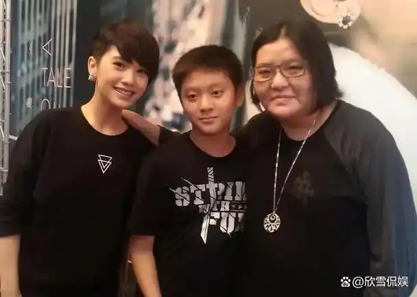 21年前,说要帮陈宝莲养儿子的曾志伟和梁家辉,履行承诺了吗?