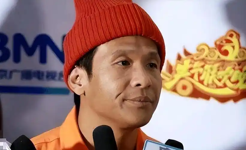 宋小宝成名后抛弃霍晓红转身迎娶粉丝王雪如今成人生赢家