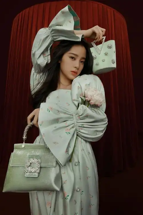 欧阳娜娜迷人魅力性感代言写真69