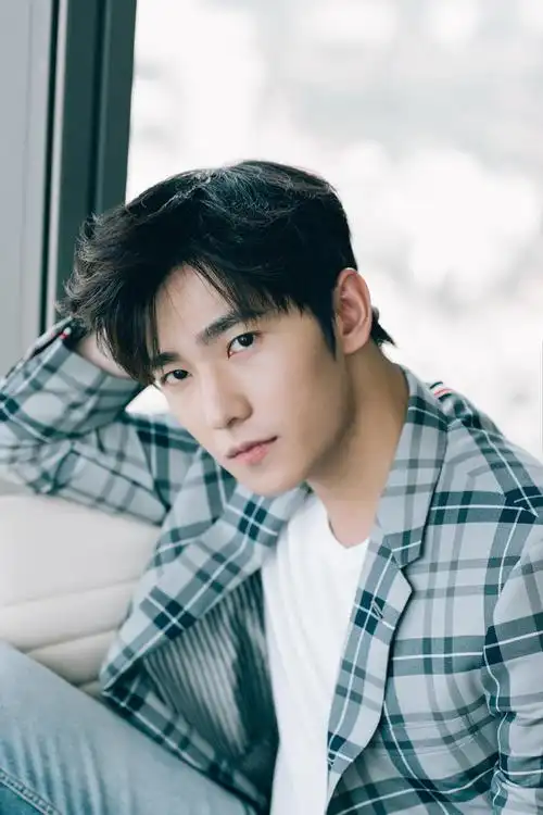 杨洋雅痞帅气发布会图片