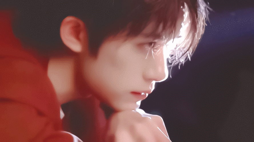 梨涡浅浅醉人意,可爱笑容最倾心……|易烊千玺_新浪新闻