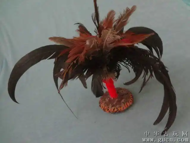 少见特*精美老鸡毛毽子一个,或毽子老摆件,手工制作,颜*鲜艳漂亮
