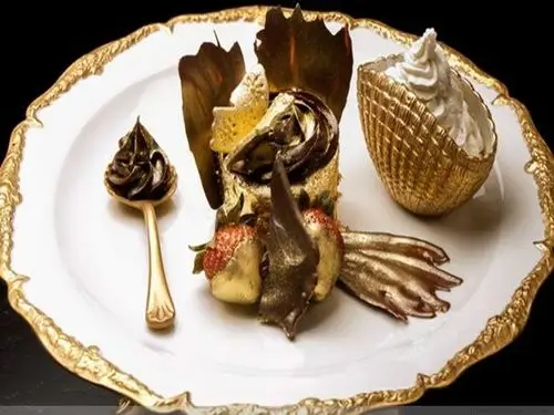 全球最贵美食美酒 巨型美食