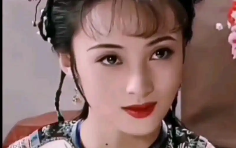 蒋勤勤的古装之美:犹如画中走出的仙子