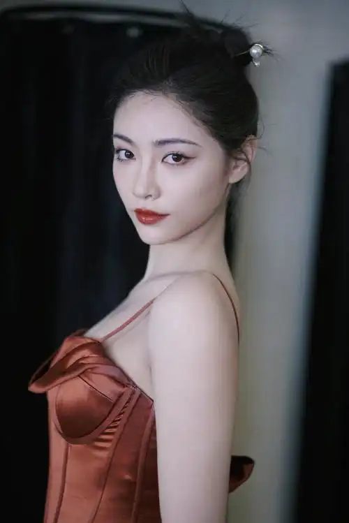 许佳琪|微博音乐盛典写真,美出天际,欣赏