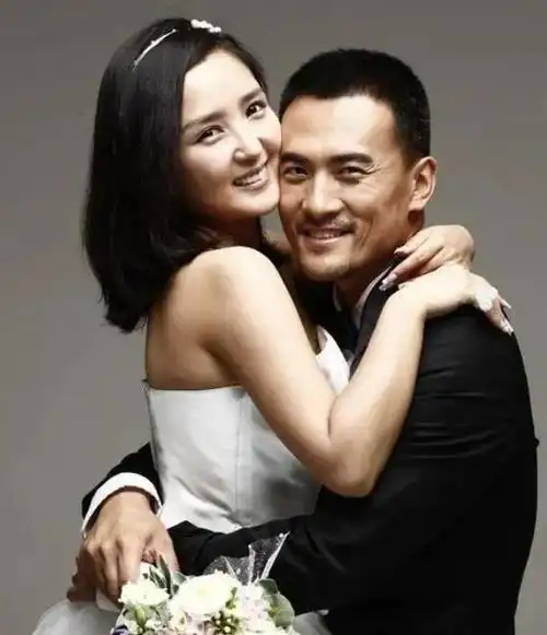 有种差距叫释小龙何洁散伙,10多年后一个身家过亿,一个手头紧