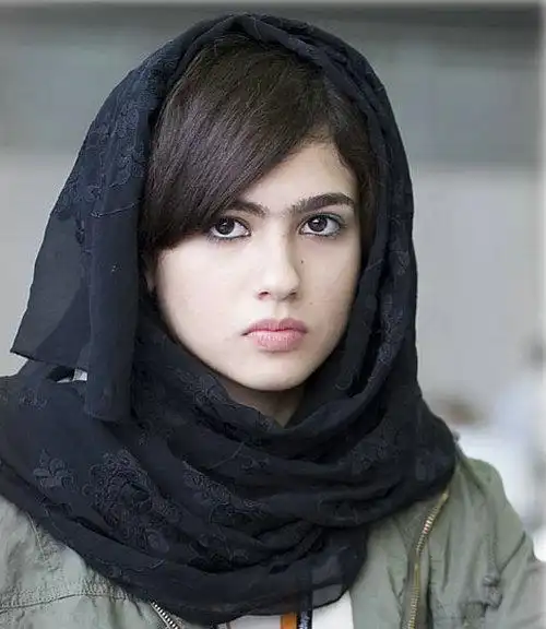 揭开中东女子神秘面纱下的惊艳(组图)
