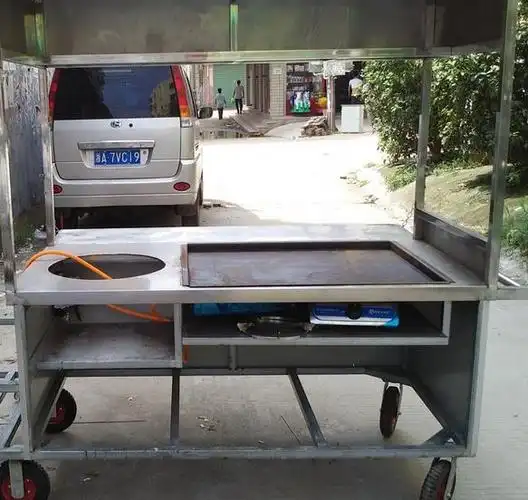 铁板豆腐小吃车