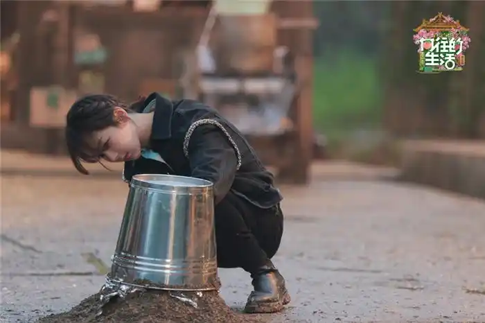 向往的生活第五季杨紫做客张子枫变话痨黄磊感叹现代人对年龄感知弱