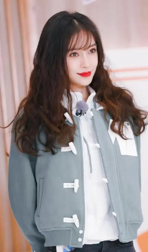 angelababy美照这颜值真抗打太让人喜欢了