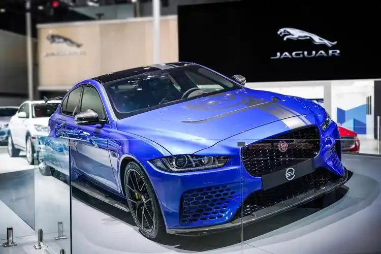 捷豹路虎亮相广州车展20款xfl37585788万元上市