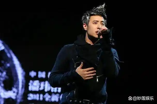 潘玮柏南京演唱会:用音乐与关怀化解遗憾,展现艺人的深度与温度