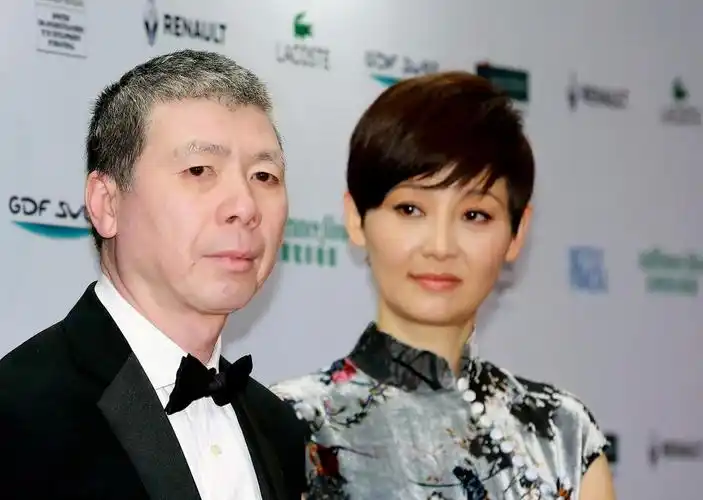 回顾清醒情史袁泉不惧高圆圆插足一生只爱一人成娱圈清流