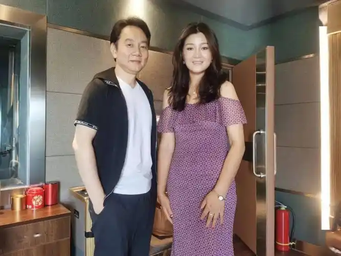 1017丨看点降央卓玛背后的男人你知道是谁吗