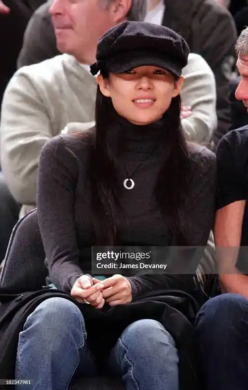 章子怡2007年1月与时任男友vivi nevo在纽约观看篮_人生_事业_感情