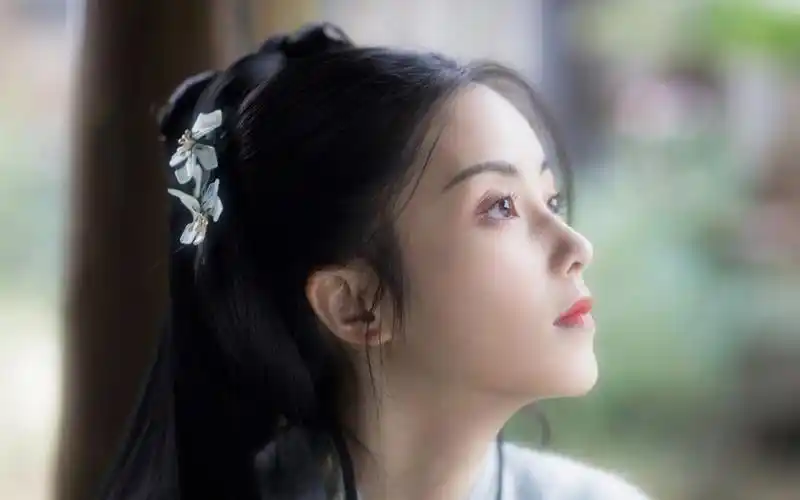 章乐韵唯美古风壁纸-美女壁纸-高清美女图片-第5图-娟娟壁纸