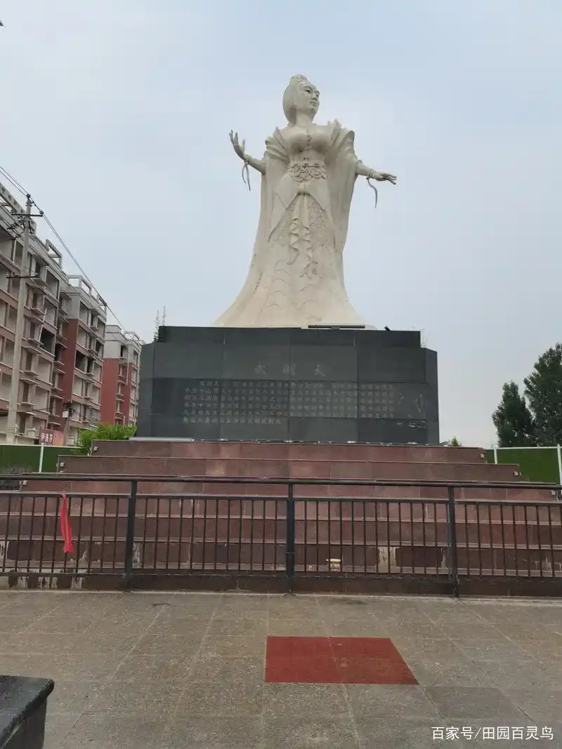 1300年前,女皇武则天在汝州温泉举办了一场中国诗词大会