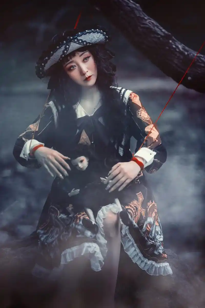 《牵线木偶》(后期了一下)《牵线木偶》  我是一个  是伤心 - 抖音