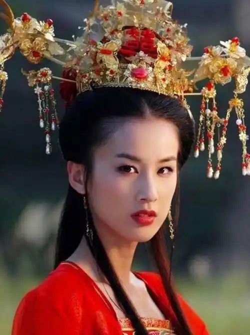 古装最美的女星杨颖赵丽颖刘亦菲每一位都有独特的美你喜欢谁_紫霞