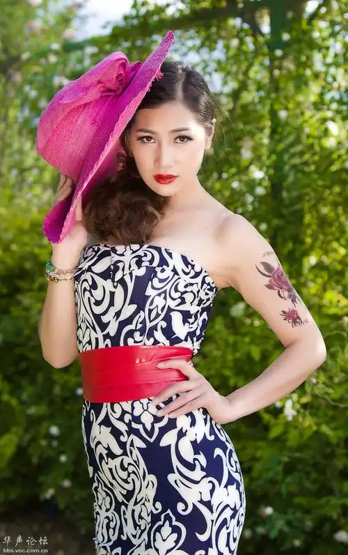 女人就应该风情万种越活越优雅让男人离不开