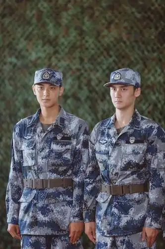 芒果tv《真正男子汉2》挺进地导"英雄营",蒋劲夫黄子韬上演战地救护