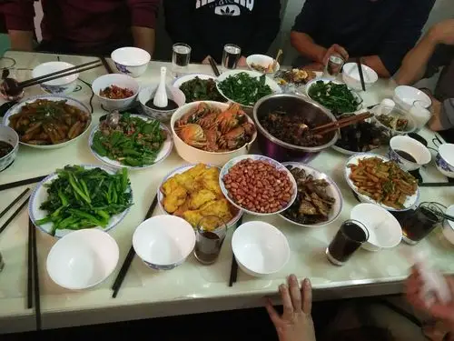 我们丰盛的生日晚餐.