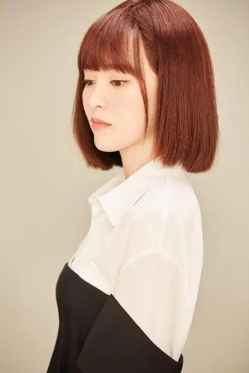 唐嫣清纯甜美短发写真图片69