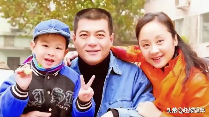 和王新军离婚13年唐静独自抚养儿子的艰辛岁月母子俩怎样了