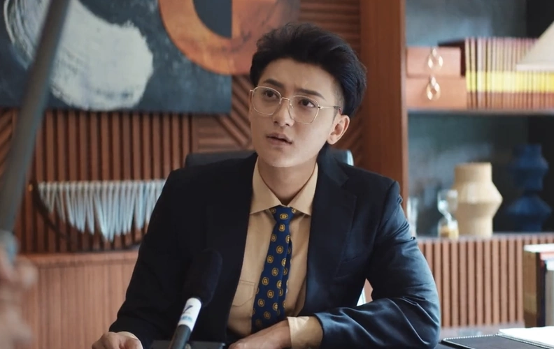 黄子韬新剧演律师一集换几套衣服发型酷炫像明星来搞笑的