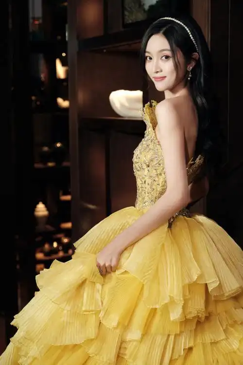 吴宣仪超话·#大湾区音乐汇#绮丽多姿,点亮美好瞬间;倾情献唱,共赴