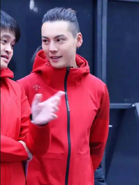 笑容超甜陈伟霆的tada的微博视频