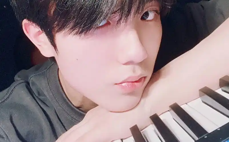 【苏新皓】15岁男初的日常混剪