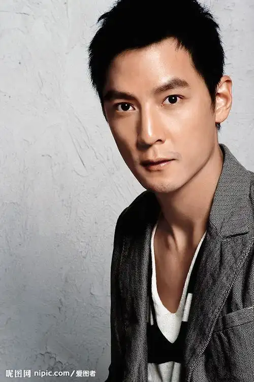 吴彦祖这个发型怎样剪啊