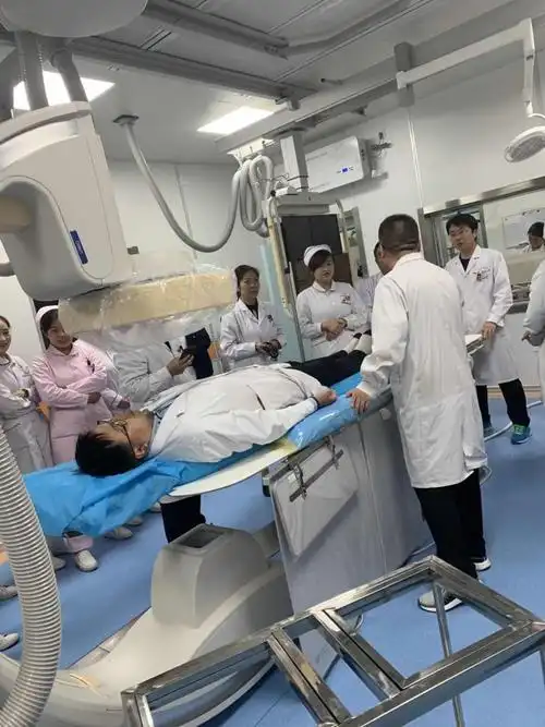 心内科冠脉介入病人转运演练