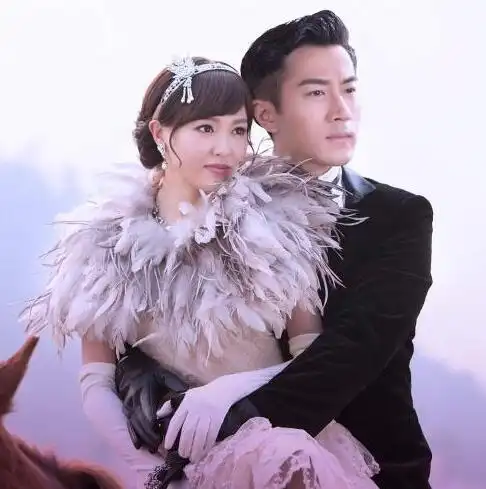 【图】刘恺威纹身展现狼性诱惑 曾露胸救唐嫣