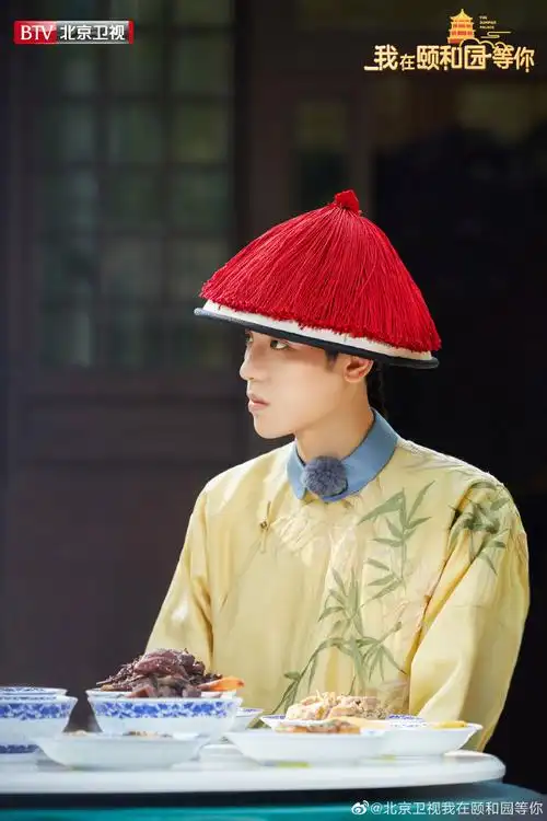 我在颐和园等你#不得了,不得了,bro@王子异这古装一上身,气质和英姿