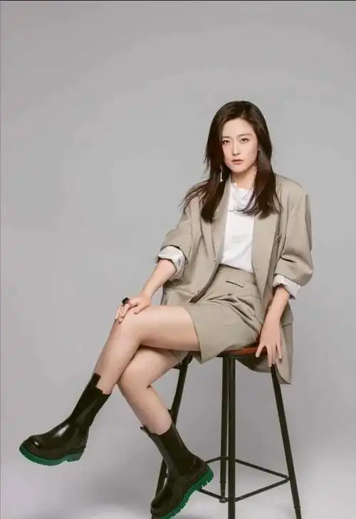 徐百慧:长相漂亮演技好,为人低调不张扬,40岁依旧单身