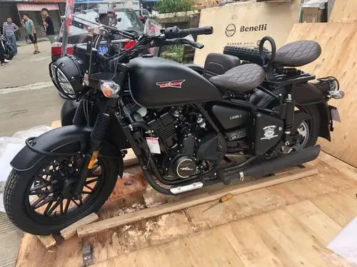 长江边三轮侉子摩托车650cj650b2