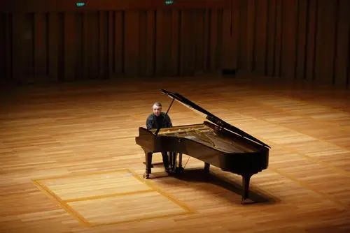 上个世纪的俄罗斯钢琴学派培养出群星璀璨,风格鲜明的一代代杰出的