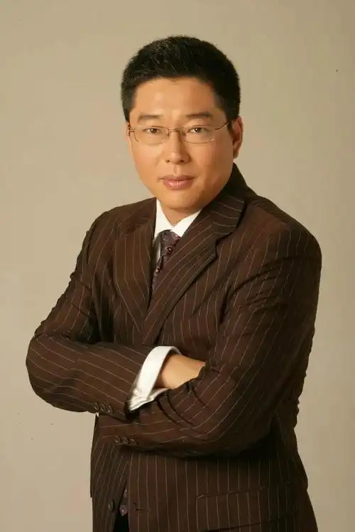 央视十大主持人排行榜第一名竟然是她