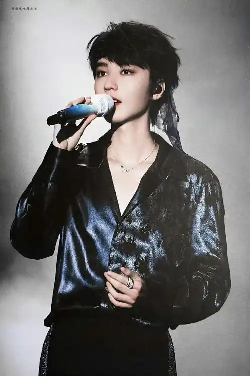 tfboys十年之约现象级演唱会#  分享一些十周年舞台上美神王俊凯的