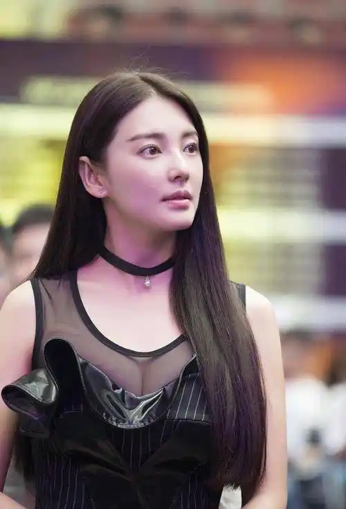 张雨绮:7段爱情,2次分手,婚内不忠诚,现在依旧潇洒_汪小菲_周星驰