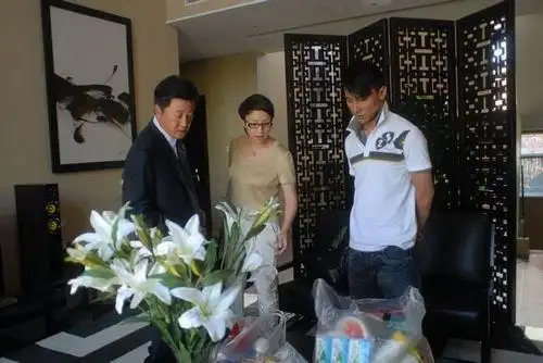 《家的n次方》热拍 赵宝刚与贺刚演绎父子档