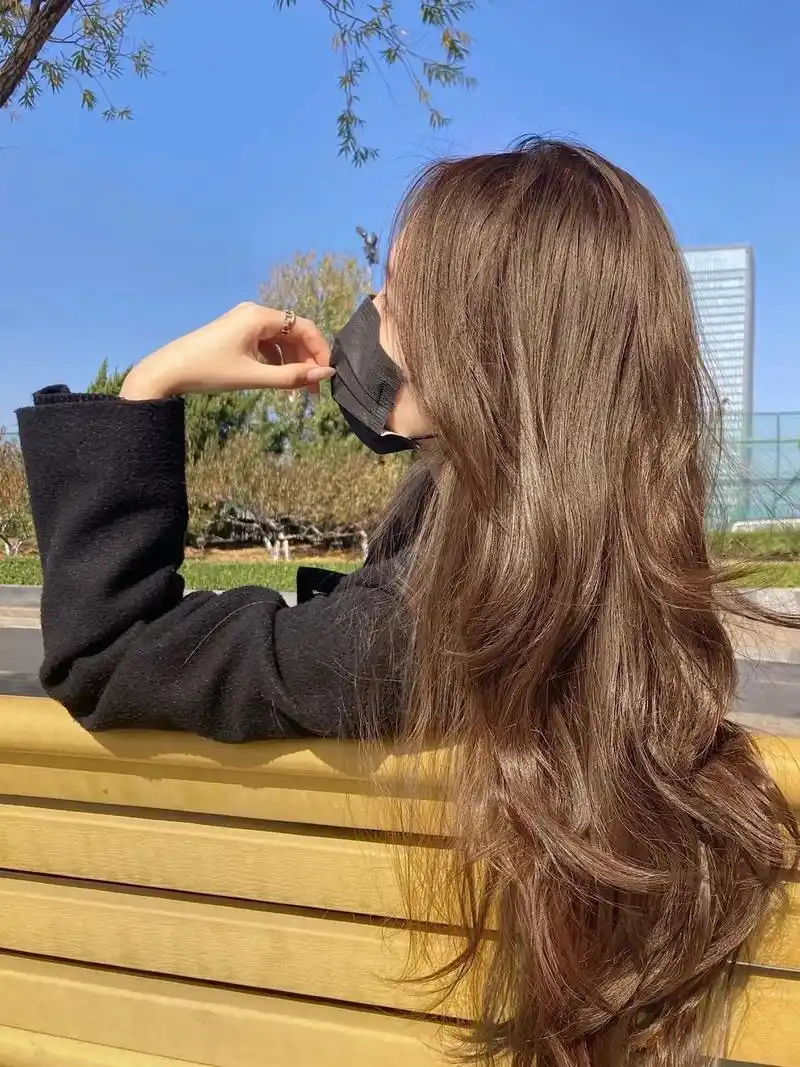 麻冷棕色系～|亚麻感就是脏脏感的发色哦 简称在 #染发知识 中它