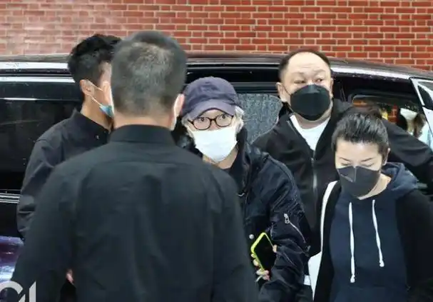 3月7日下午,"金牌配角"吴孟达的告别仪式在香港红磡世界殡仪馆举行.